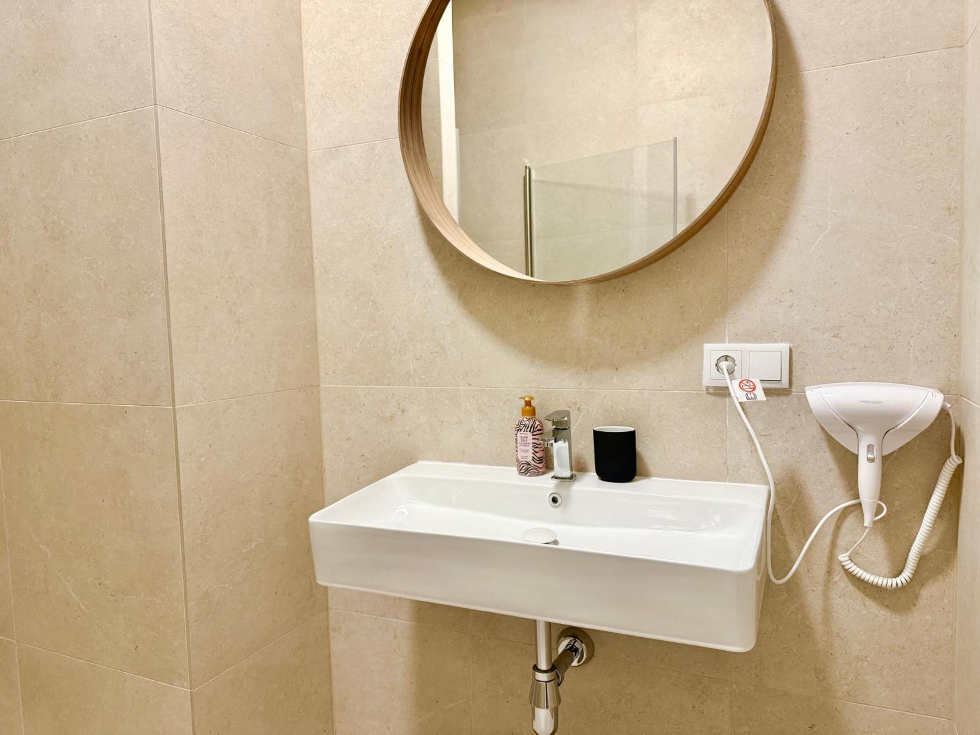 Renovated With Balcony Appartamento